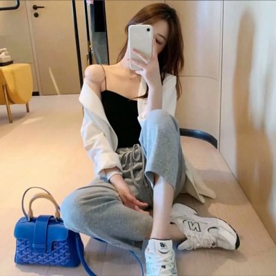 请付现金 海报
